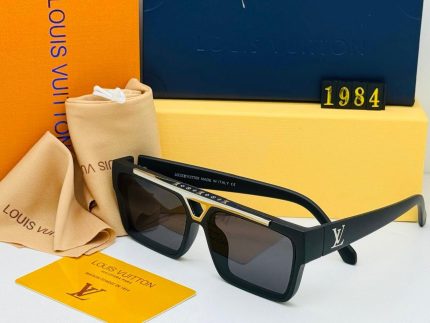LOUIS VUITTON Sunglasses with Box - 1984